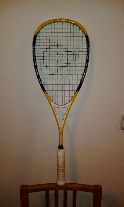 Raketa na squash Blaxmax Graphite 500