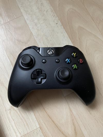 XBOX One gamepad