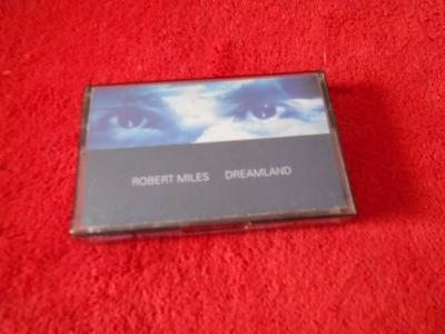 Robert Miles Dreamland audio.