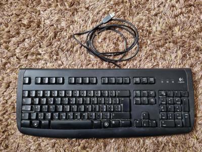 USB klávesnice Logitech Deluxe 250