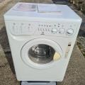 Pracka Indesit (W105tx?)