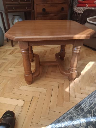 Daruji za odvoz konf.stolek