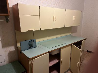 stará kuchyňská linka