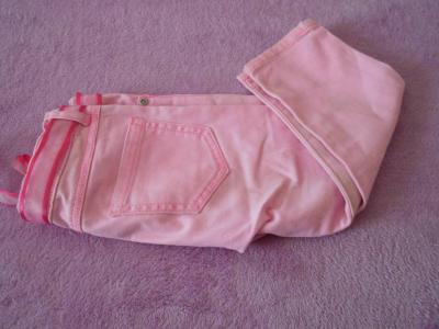 Růžové džíny.