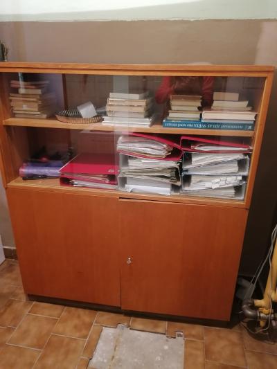 Daruji starší nábytek.