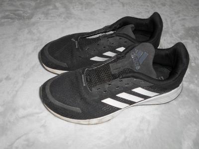 Sportovní černé boty Adidas