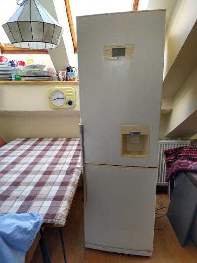 Funkční kombinovaná lednice s mrazákem LG nofrost