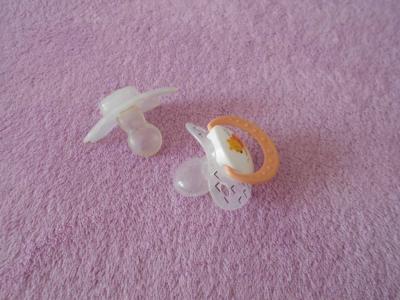 3x dudlík třeba pro panenky