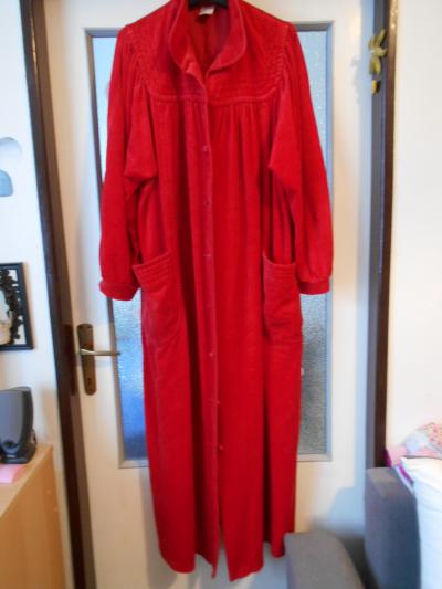 Červený župan na postavu cca 176 cm