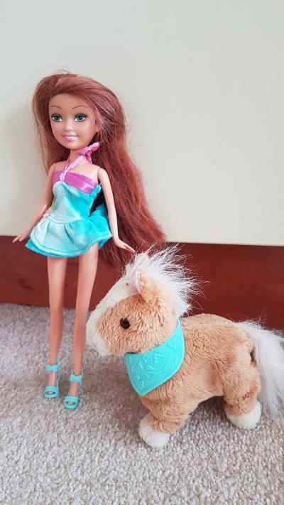 Barbie a chodici konik