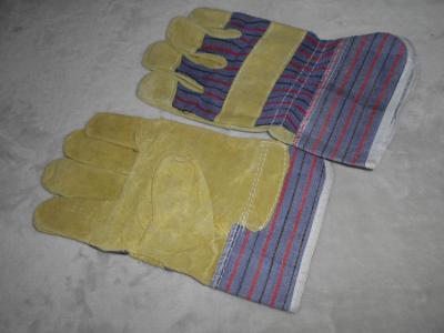 Pracovní rukavice s kůží