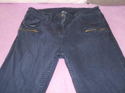 Tmavě modré džínové kalhoty