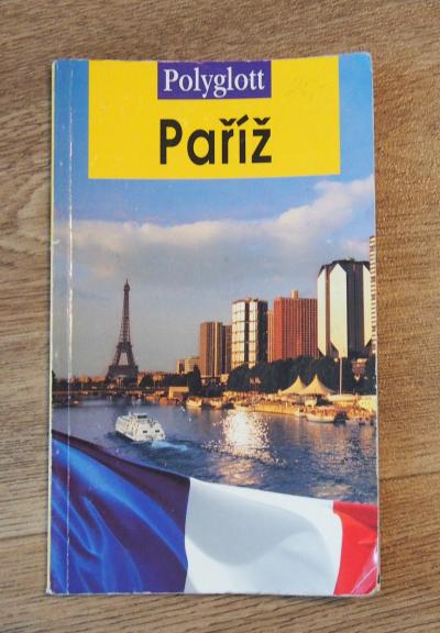 kniha průvodce Paříž