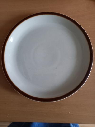 Mělký talíř a dezertní talířek