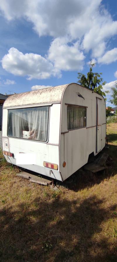 Daruji obytný přívěs