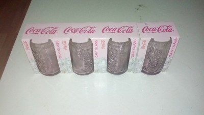 4 růžové skleničky coca-cola