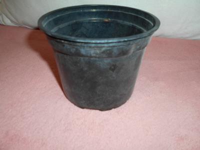 Květináč plast