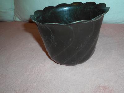 Retro hnědý kryt na květináč