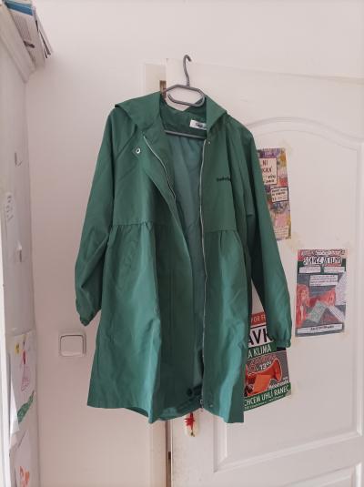 zelená jarní bunda