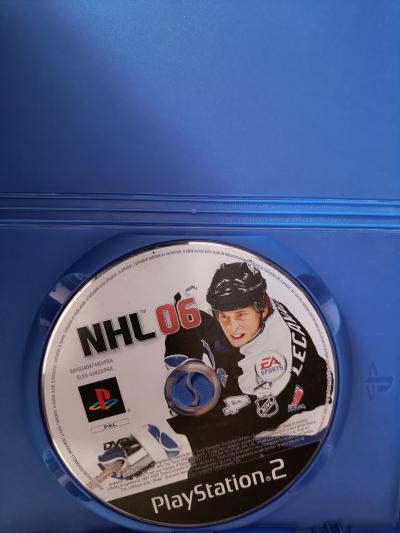 Hra na PS2 nhl 06'