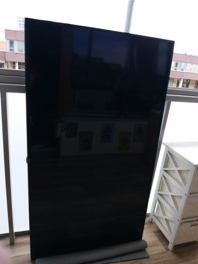 LG TV, ´65, model 65UN85003LA - rozbitý displej dopravcem