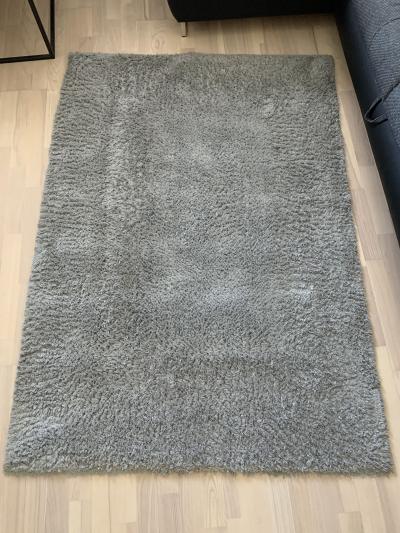 Šedý koberec 120x170cm