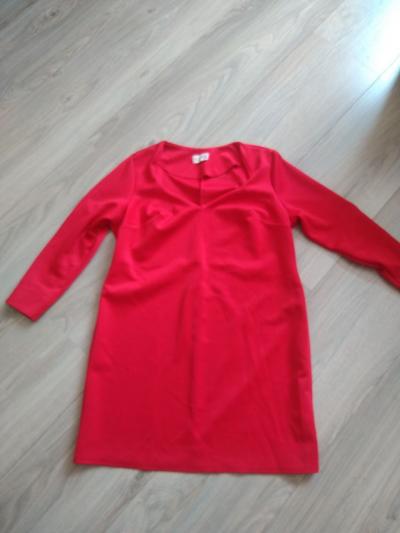 Červené šaty vel. 52