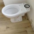WC kombi (mísa + splachovací nádrž + sedátko)