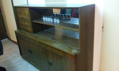 obývákový nábytek s barem