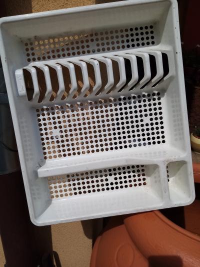 odkapávač nádobí, nepoužívaný