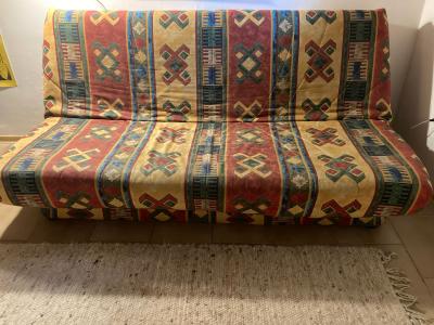 Daruji rozkládací pohovku z Ikei