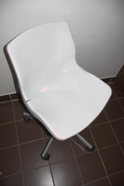 ikea SNILLE otočnáá židle, na opravu