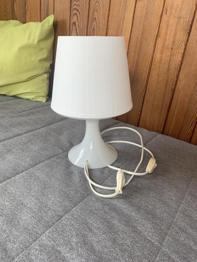 Lampička bíla, IKEA