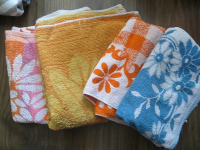 4 používané ručníky - menší velikost