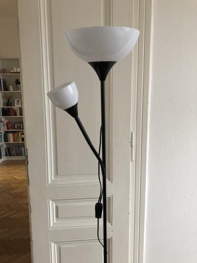 Daruji za odvoz stojací čtecí lampu IKEA