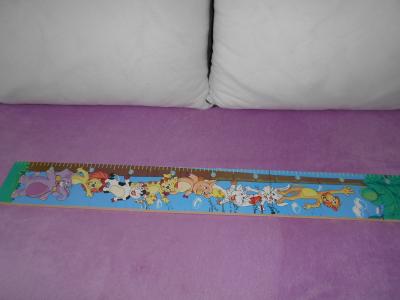 Dětský dřevěný metr na zeď