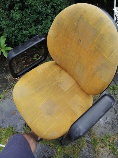 Starší dětská židle - žlutá
