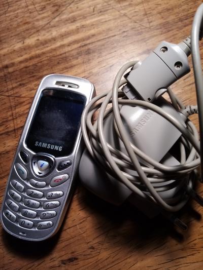 starý mobil1