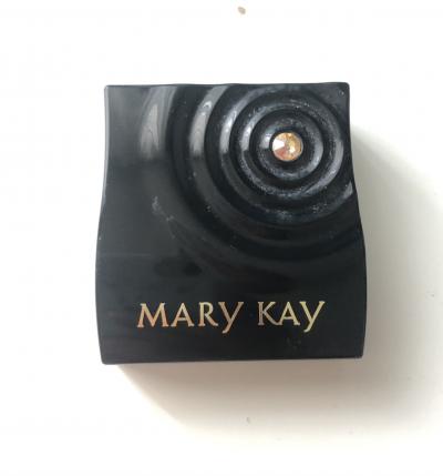 Stíny Mary Kay