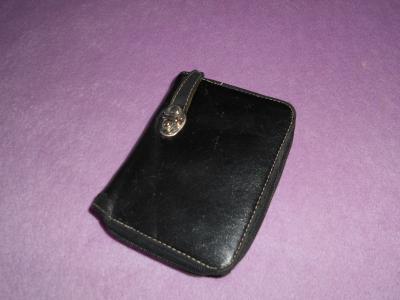 Černá peněženka