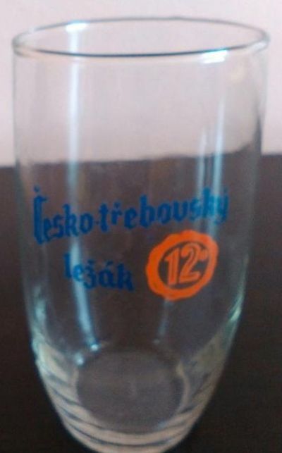 SHÁNÍM PIVNÍ SKLENICI ČESKO-TŘEBOVSKÝ LEŽÁK