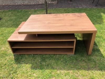 Konferenční stolek