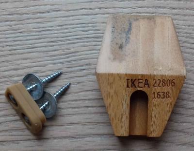Dřevěný háček IKEA