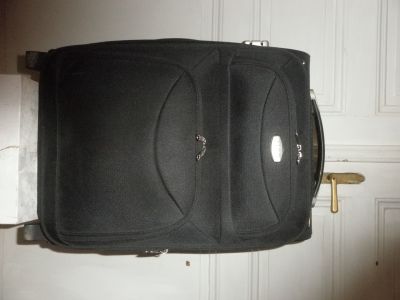 Černý kufr