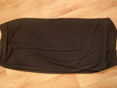 Černá dlouhá společenská sukně S