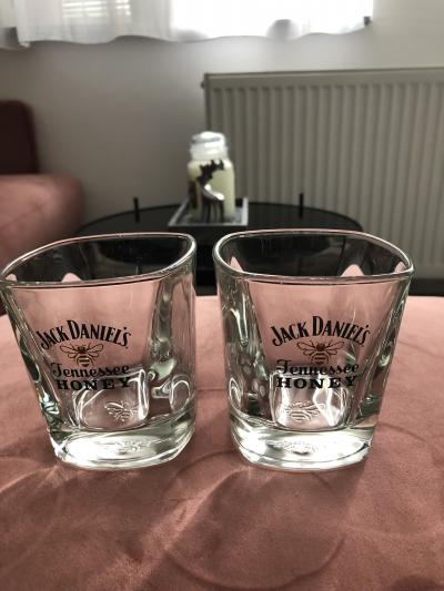 2x sklenička Jack Daniels