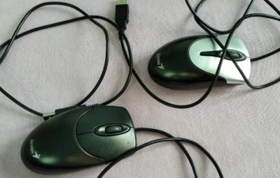 2 drátové myši Genius