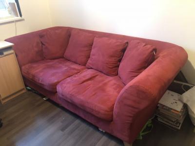 Červená velmi pohodlná sedačka