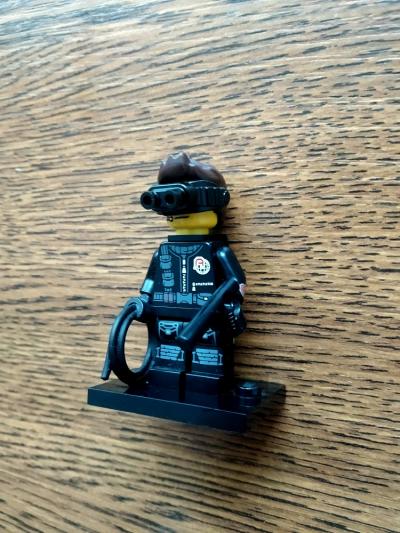 Lego minifigurka špion
