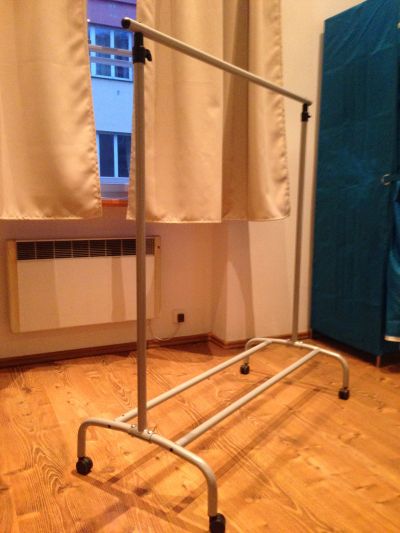 Šatní stojan - IKEA